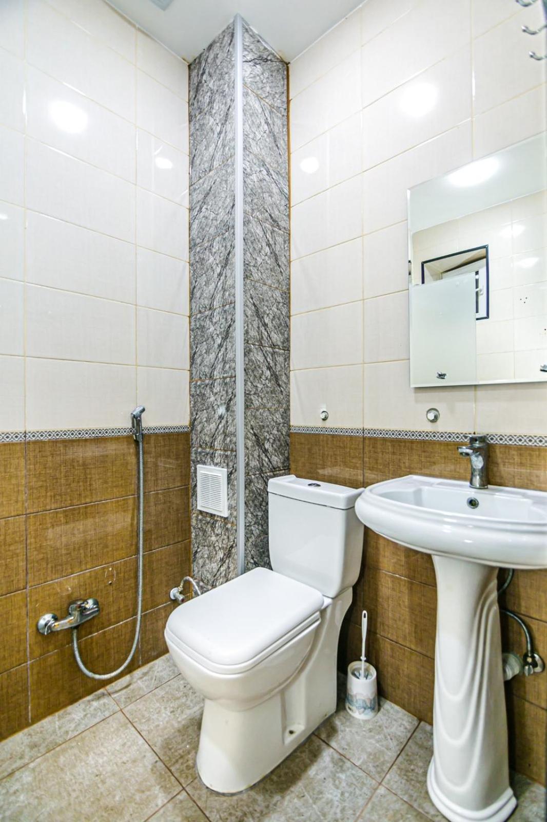 M Estate. 2 Room Home In Targovu 巴库 外观 照片